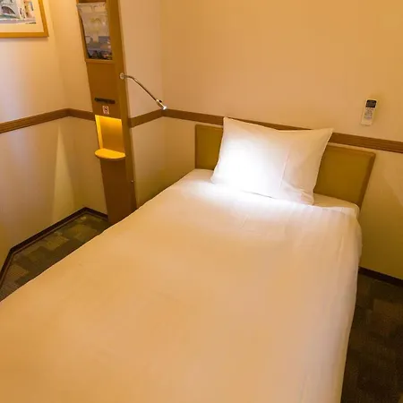 Toyoko Inn Okayama Eki Nishi Guchi Hiroba Room photo