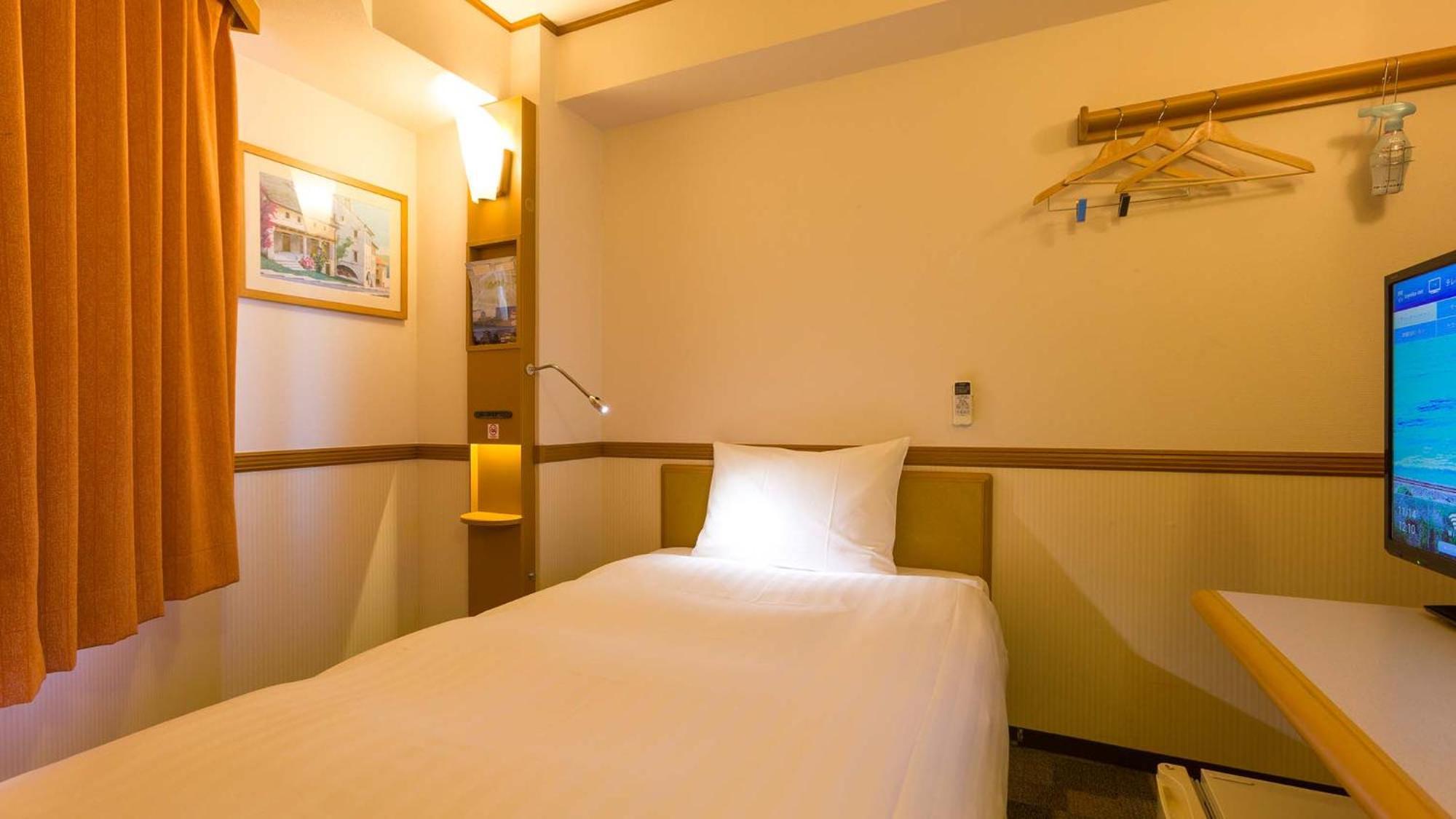 Toyoko Eki Nishi Guchi Hiroba Hotel 3*