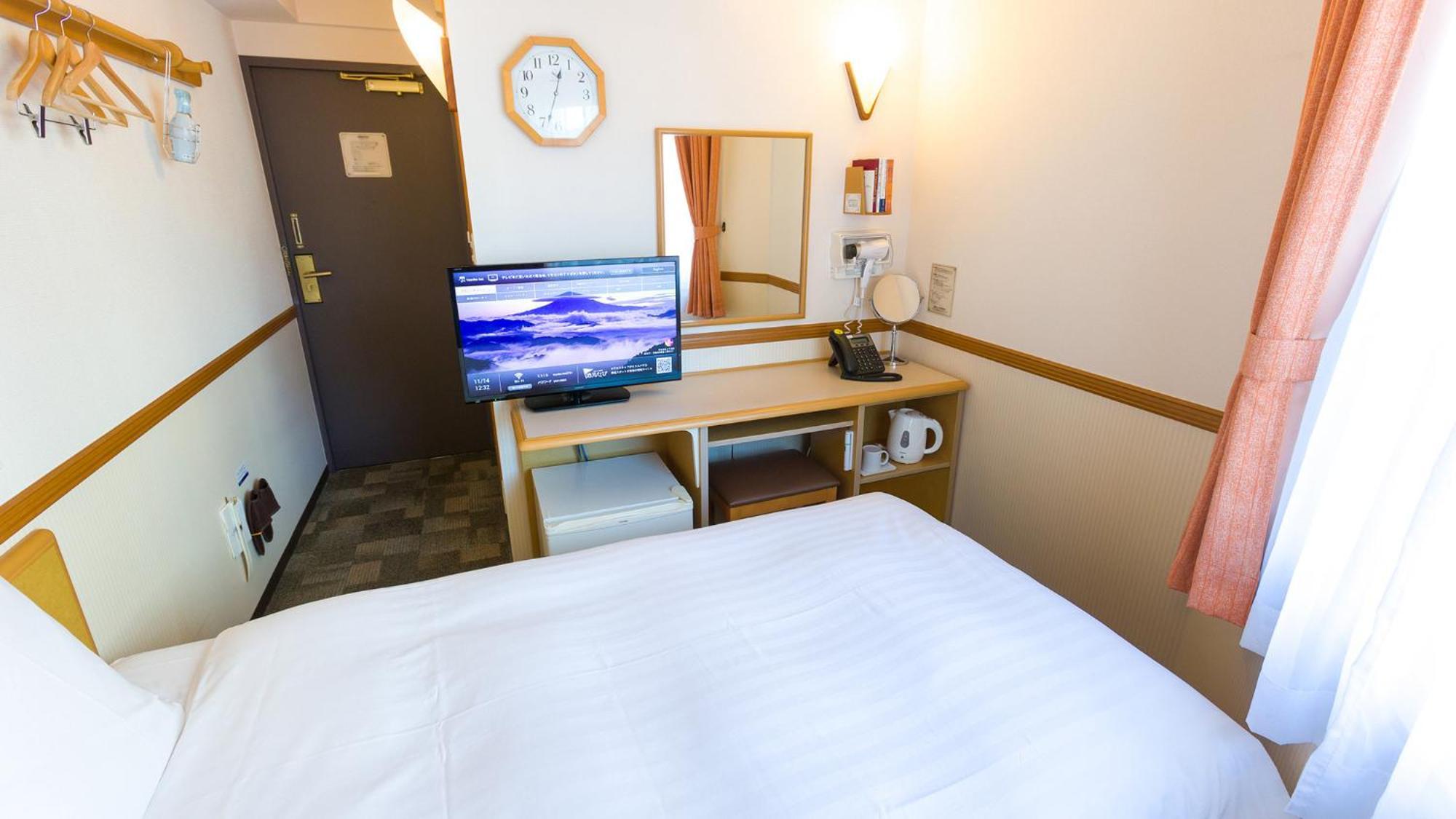 Toyoko Eki Nishi Guchi Hiroba Hotel 3*